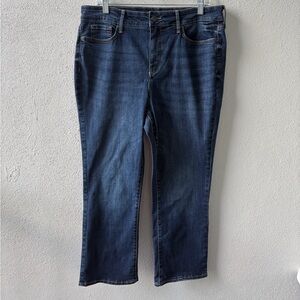 NYDJ High Rise Straight Cool Embrace Lift Tuck Technology Dark Wash Size 14 Jean